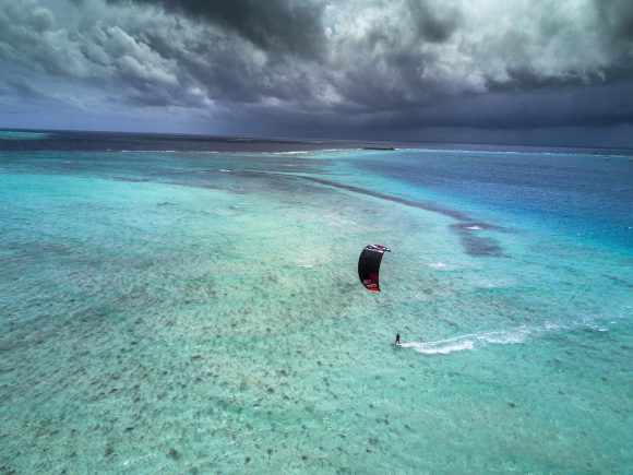 צילום גלישה עם רחפן